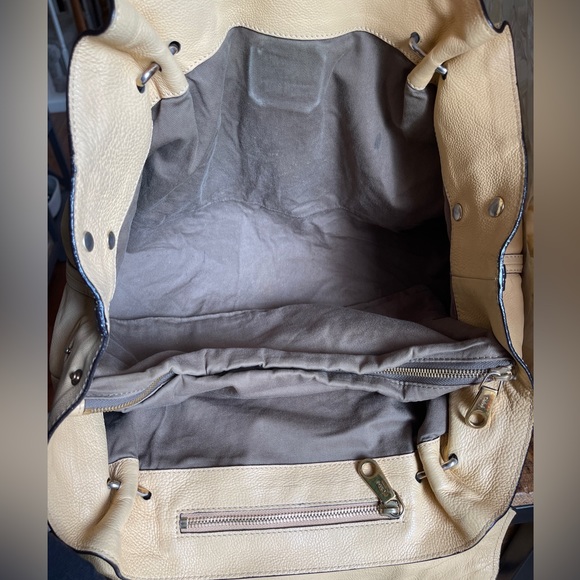 CHLOE Elsie Shoulder Bag in Leather with Gold Tone Turn Lock and Hardware - Picture 7 of 16